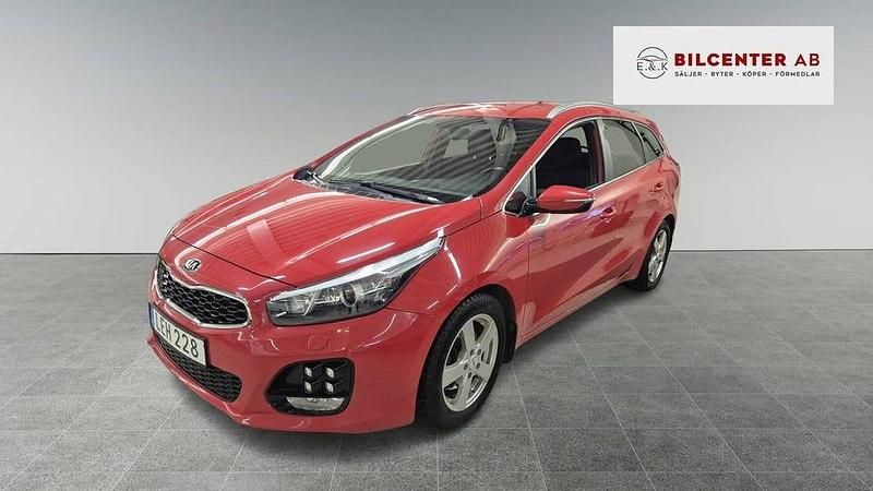 Röd Begagnad 2015 Kia Ceed Sportswagon GT-Line Kombi | 97 900 kr (Marknadspris) - Bild 1/4