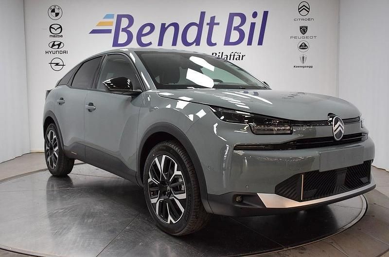 Grön Ny 2025 Citroën C4 Halvkombi | 268 500 kr (Bra pris) - Bild 1/3