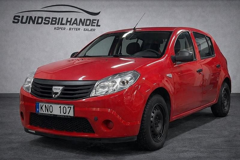 Röd Begagnad 2009 Dacia Sandero Halvkombi | 24 900 kr (Bra pris) - Bild 1/4