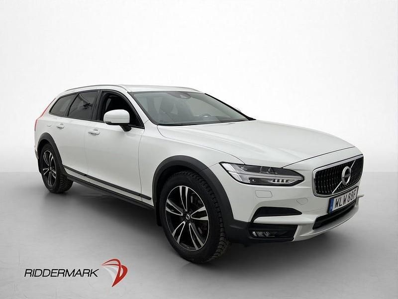 Begagnad Volvo V90 CC 190 HK (139 kW) 2020 Vit Kombi