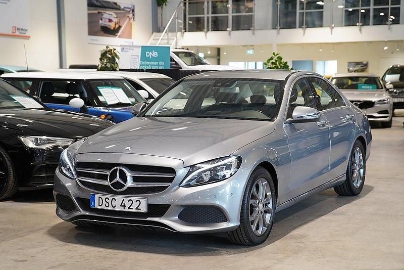 Silver Begagnad 2016 Mercedes C220 Avantgarde Sedan | 189 900 kr (Marknadspris) - Bild 1/3