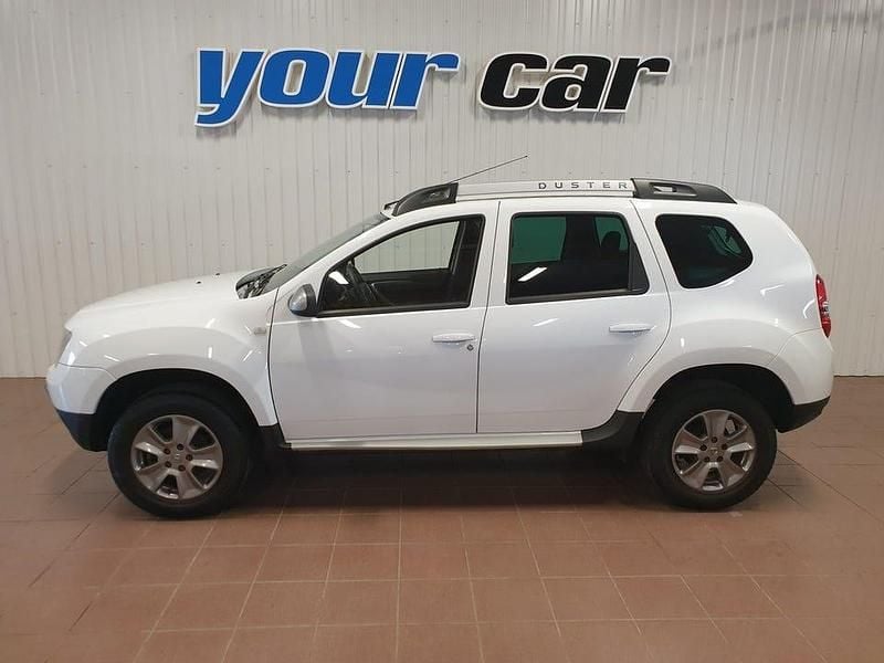 Vit Begagnad 2015 Dacia Duster SUV | 78 000 kr (Bra pris) - Bild 1/4