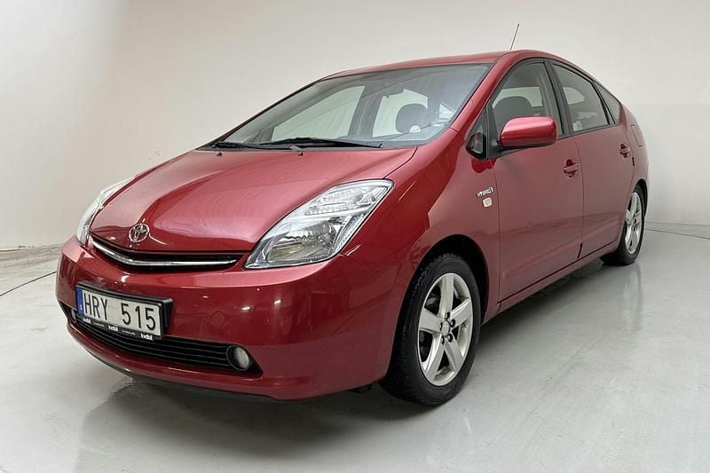 Mörkröd Begagnad 2008 Toyota Prius Halvkombi | 48 000 kr (Marknadspris) - Bild 1/4