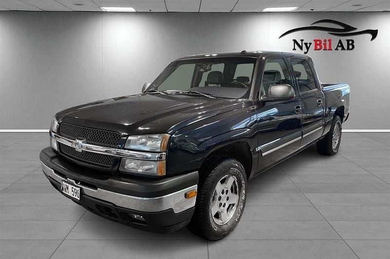 Blå Begagnad 2005 Chevrolet Silverado Sedan | 106 250 kr - Bild 1/4