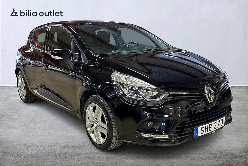 Begagnad Renault Clio IV Zen 90 HK (66 kW) 2018 Svart Halvkombi