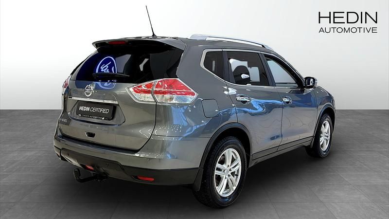 Begagnad Nissan X-Trail Tekna 131 HK (96 kW) 2017 Grå SUV