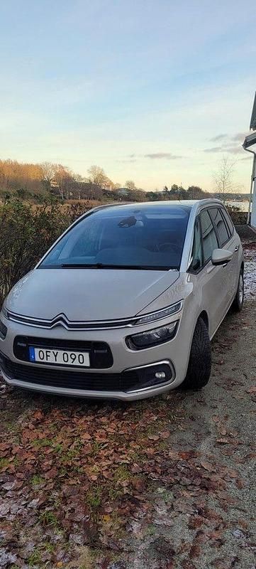 Begagnad 2016 Citroën Grand C4 Picasso Minibuss | 89 000 kr (Marknadspris) - Bild 1/4