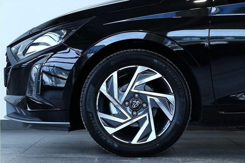 Ny Hyundai i20 Essential 84 HK (61 kW) 2025 Phantom black Halvkombi
