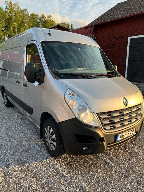 Grå Begagnad 2014 Renault Master Van | 82 000 kr (Bra pris) - Bild 1/4