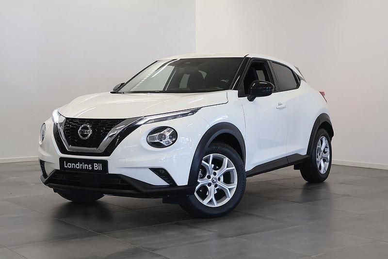 Vit Begagnad 2022 Nissan Juke N-Connecta SUV | 209 900 kr (Marknadspris) - Bild 1/4