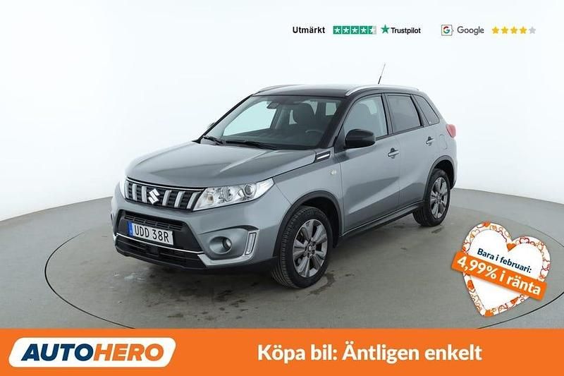 Mörkgrå (grå) Begagnad 2019 Suzuki Vitara SUV | 199 000 kr (Marknadspris) - Bild 1/4