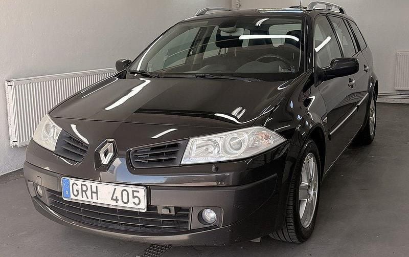 Svart Begagnad 2007 Renault Mégane GrandTour Kombi | 23 700 kr (Marknadspris) - Bild 1/4