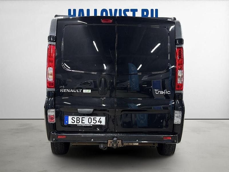 Begagnad Renault Trafic 115 HK (84 kW) 2014 Svart Minibuss