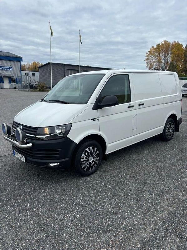 Vit Begagnad 2018 VW T6 Van | 119 900 kr (Bra pris) - Bild 1/4
