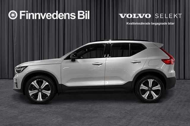 Begagnad Volvo XC40 Plus 175 kW (238 HK) 2022 Silver SUV