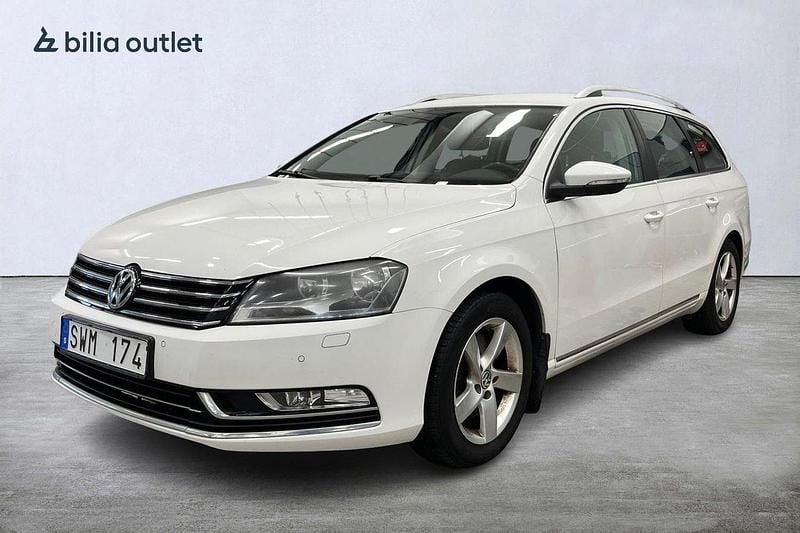 Vit Begagnad 2013 VW Passat Kombi | 80 000 kr (Marknadspris) - Bild 1/3