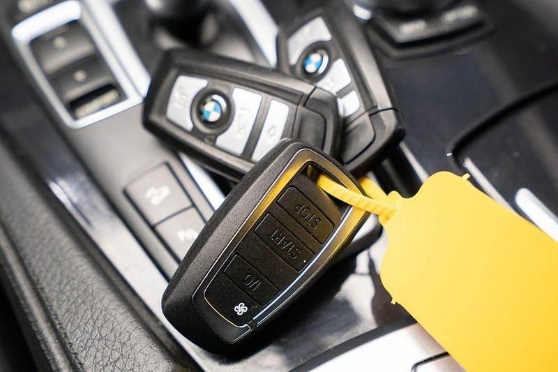 Begagnad BMW 520 184 HK (135 kW) 2014 Silver Kombi