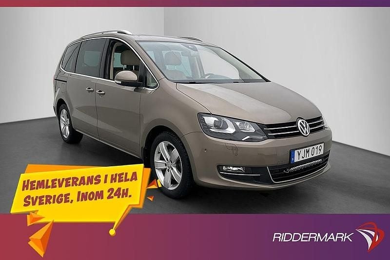 Begagnad VW Sharan 184 HK (135 kW) 2016 Ljusbrun Minibuss