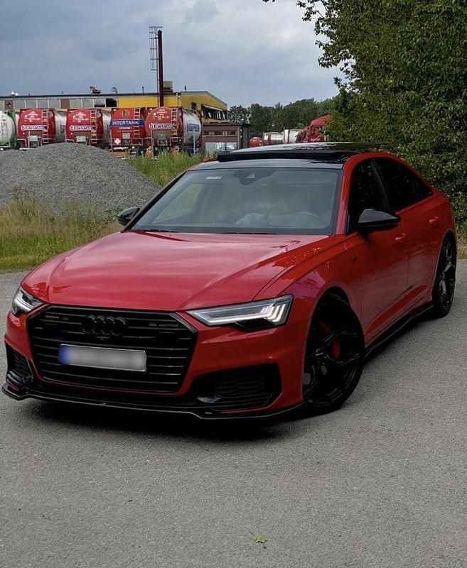 Röd Begagnad 2021 Audi A6 S-Line Sedan | 458 900 kr (Lite dyr) - Bild 1/4