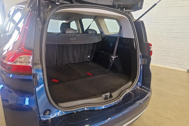 Begagnad Renault Grand Scénic IV 133 HK (97 kW) 2017 Minibuss