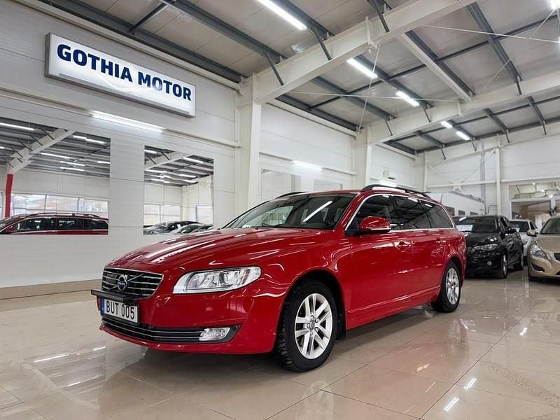 Begagnad Volvo V70 Momentum 190 HK (139 kW) 2016 Röd Kombi