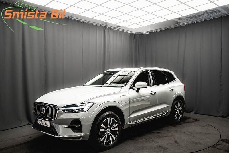 Begagnad Volvo XC60 350 HK (257 kW) 2023 Grå SUV