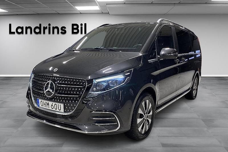 Mörkgrå Begagnad 2025 Mercedes V300 AMG Minibuss | 909 000 kr (Lite dyr) - Bild 1/4