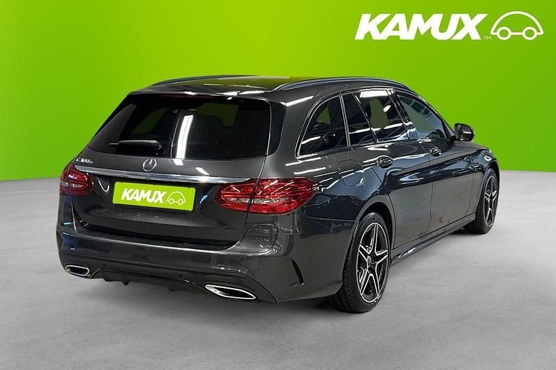 Begagnad Mercedes C300e 2021 Grå