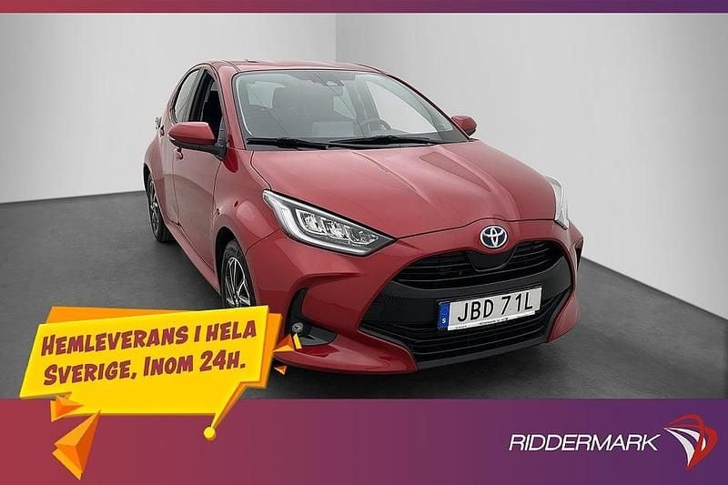 Begagnad Toyota Yaris Hybrid 2022 Röd