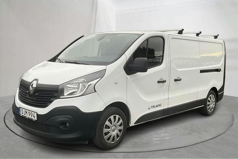 Vit Begagnad 2018 Renault Trafic Van | 119 000 kr (Superpris) - Bild 1/4