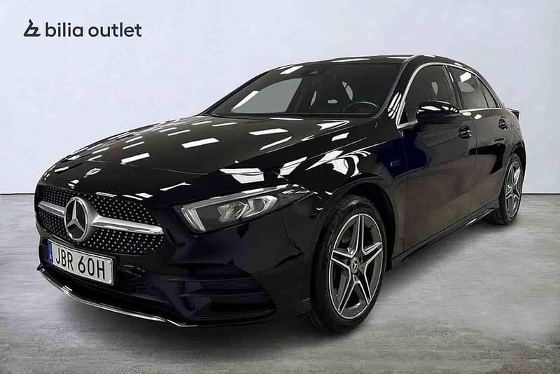 Svart Begagnad 2020 Mercedes A250 AMG Halvkombi | 219 000 kr (Marknadspris) - Bild 1/1