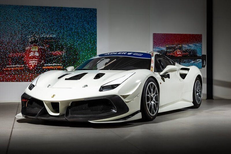 Begagnad 2018 Ferrari 488 Sportkupé | 1 995 000 kr - Bild 1/4
