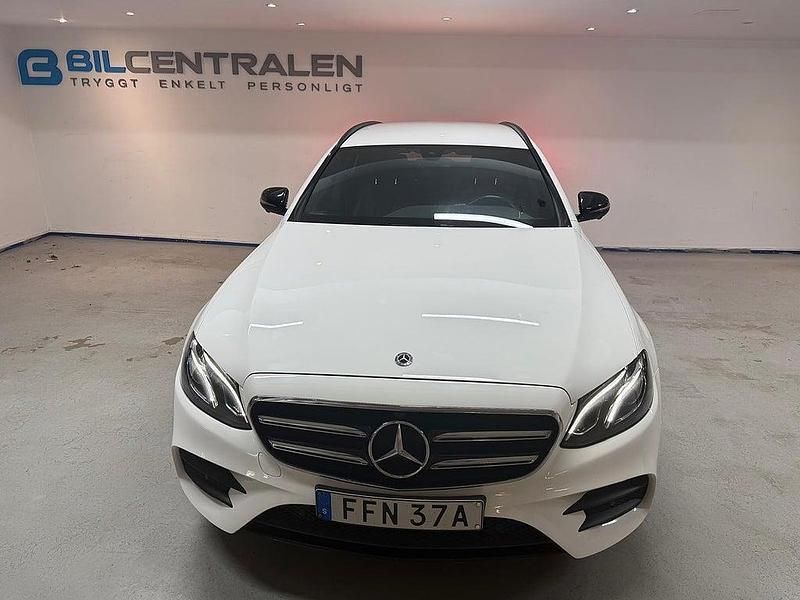 Begagnad Mercedes E300 AMG line 194 HK (142 kW) 2019 Vit Kombi