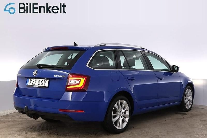 Begagnad Skoda Octavia Style 151 HK (111 kW) 2019 Blå Kombi