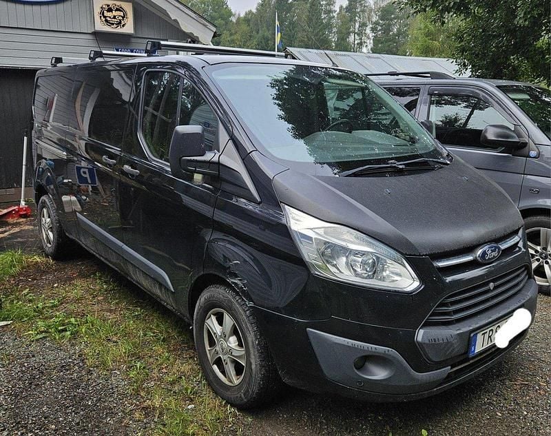 Svart Begagnad 2017 Ford Transit Custom | 89 000 kr (Superpris) - Bild 1/4