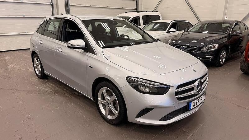 Silver Begagnad 2020 Mercedes E250 Halvkombi | 267 900 kr (Marknadspris) - Bild 1/4