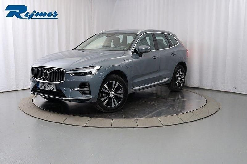 Grå Begagnad 2024 Volvo XC60 Core SUV | 479 900 kr (Superpris) - Bild 1/4
