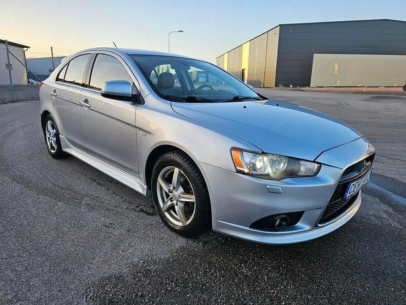 Begagnad Mitsubishi Lancer Sportback 150 HK (110 kW) 2011