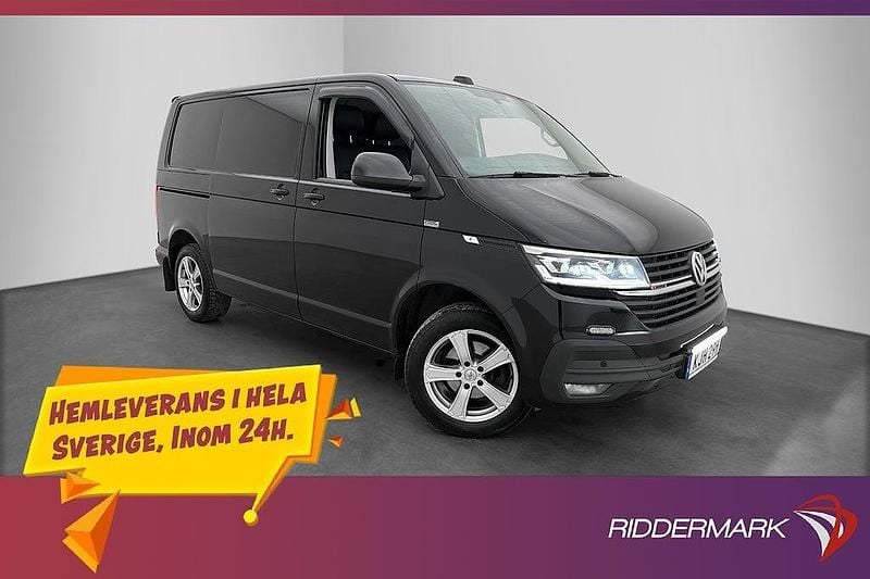 Svart Begagnad 2020 VW Transporter Van | 349 800 kr (Superpris) - Bild 1/3
