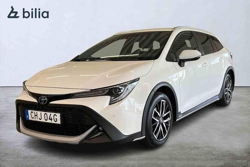 Vit Begagnad 2019 Toyota Corolla | 234 900 kr - Bild 1/1