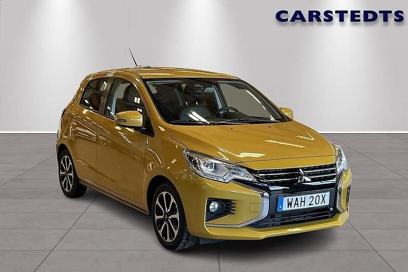 Gul Begagnad 2023 Mitsubishi Space Star Elegance Halvkombi | 179 900 kr (Marknadspris) - Bild 1/4