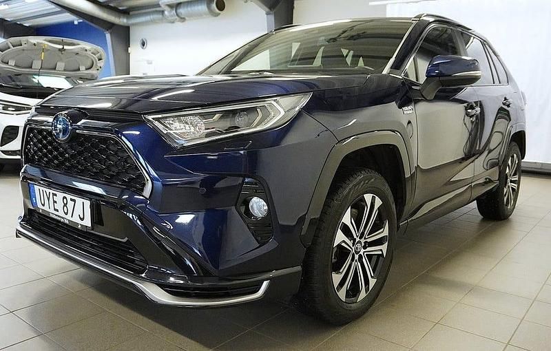 Begagnad Toyota RAV4 Edition 306 HK (225 kW) 2021 Blå SUV