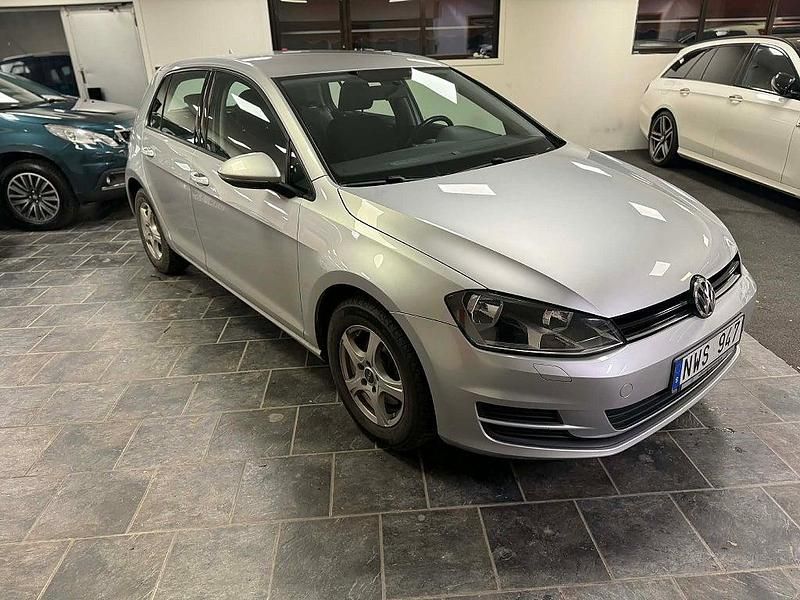 Begagnad VW Golf VII 105 HK (77 kW) 2013 Silver Halvkombi