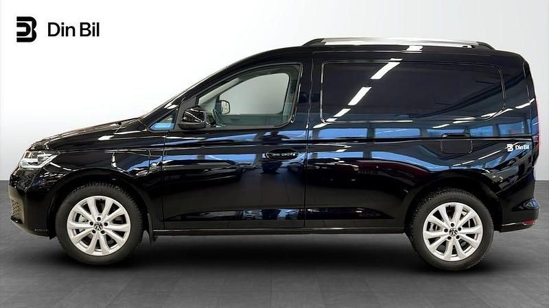 Begagnad VW Caddy 116 HK (85 kW) 2025 Deep black pärleffekt Minibuss