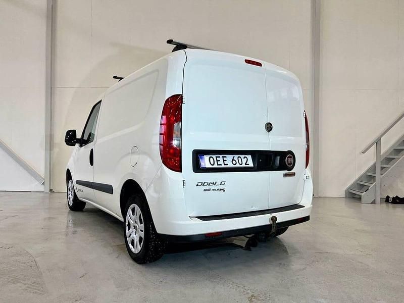 Begagnad Fiat Doblò 96 HK (70 kW) 2016 Vit Minibuss