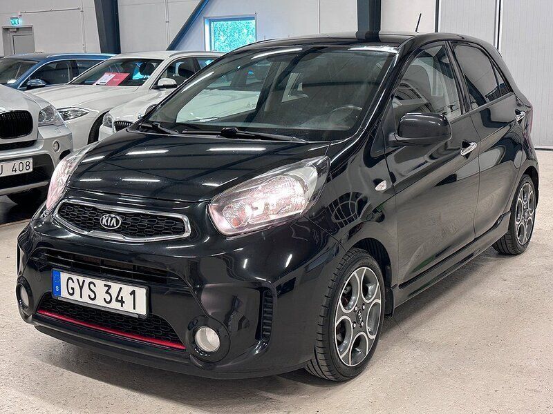 Svart Begagnad 2015 Kia Picanto Halvkombi | 62 700 kr (Marknadspris) - Bild 1/4