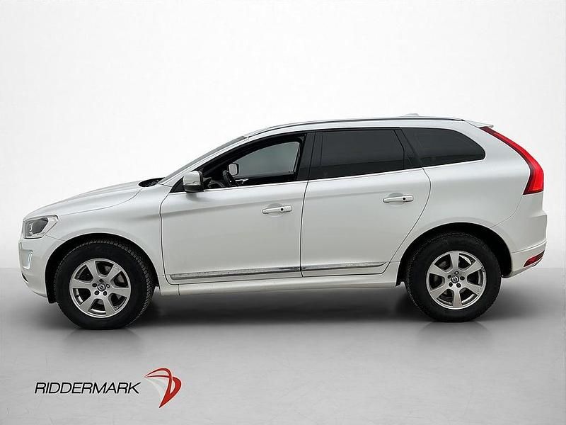 Begagnad Volvo XC60 Summum 190 HK (139 kW) 2016 Vit SUV