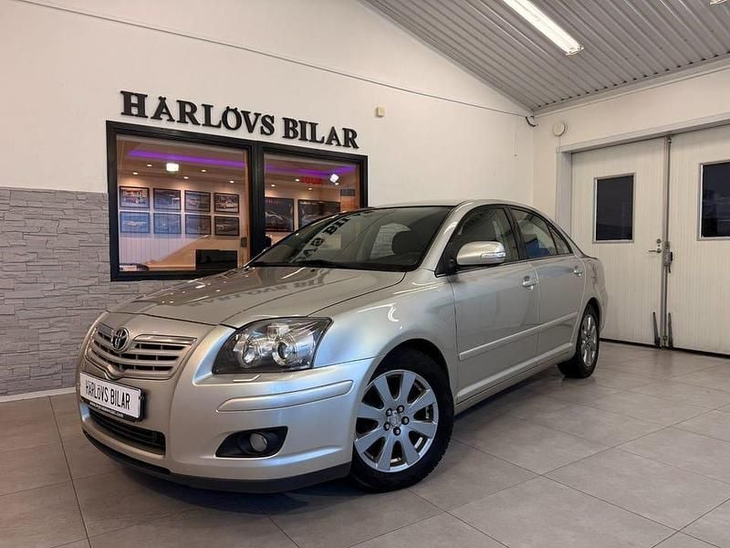 Silver Begagnad 2007 Toyota Avensis Sedan | 44 900 kr (Marknadspris) - Bild 1/4