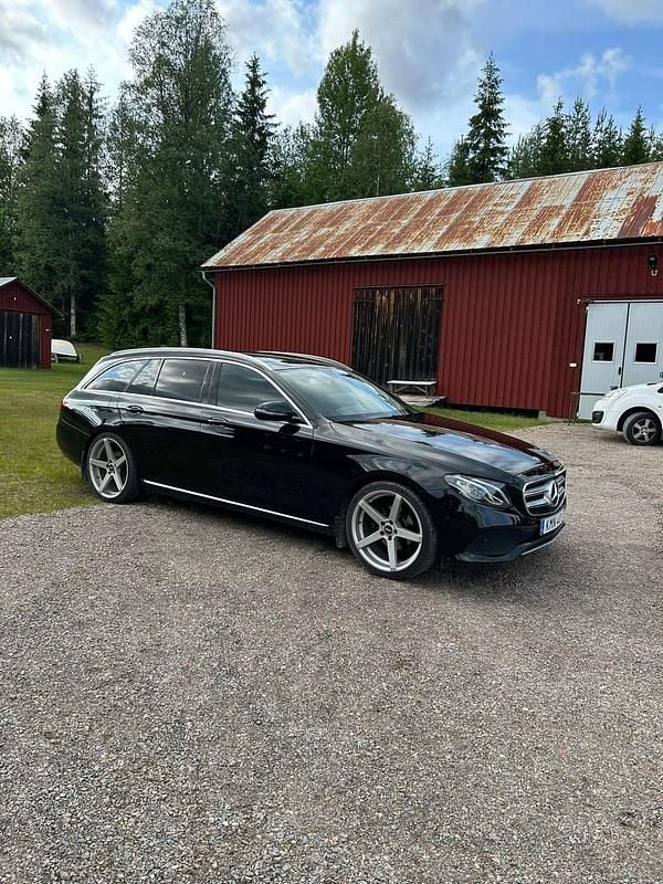 Begagnad Mercedes E220 194 HK (142 kW) 2018