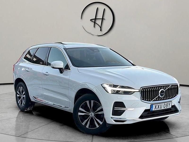 Vit Begagnad 2021 Volvo XC60 SE SUV | 299 900 kr (Superpris) - Bild 1/4